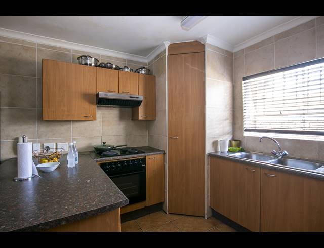 3 BEDROOM DUPLEX TO LET IN WILGEHEUWEL